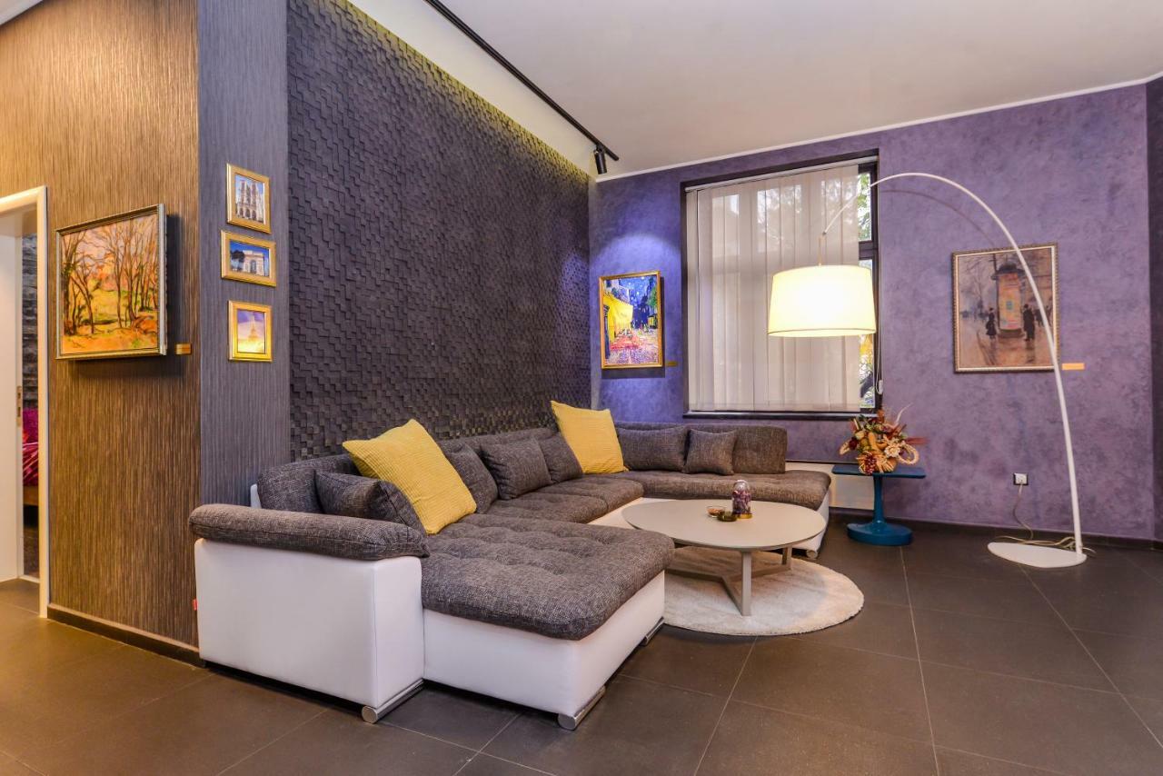 Champs-Elysees Sofia 2-Bdr, 2-Bthr Tsar Simeon Suite By Flat Mаnager Luaran gambar