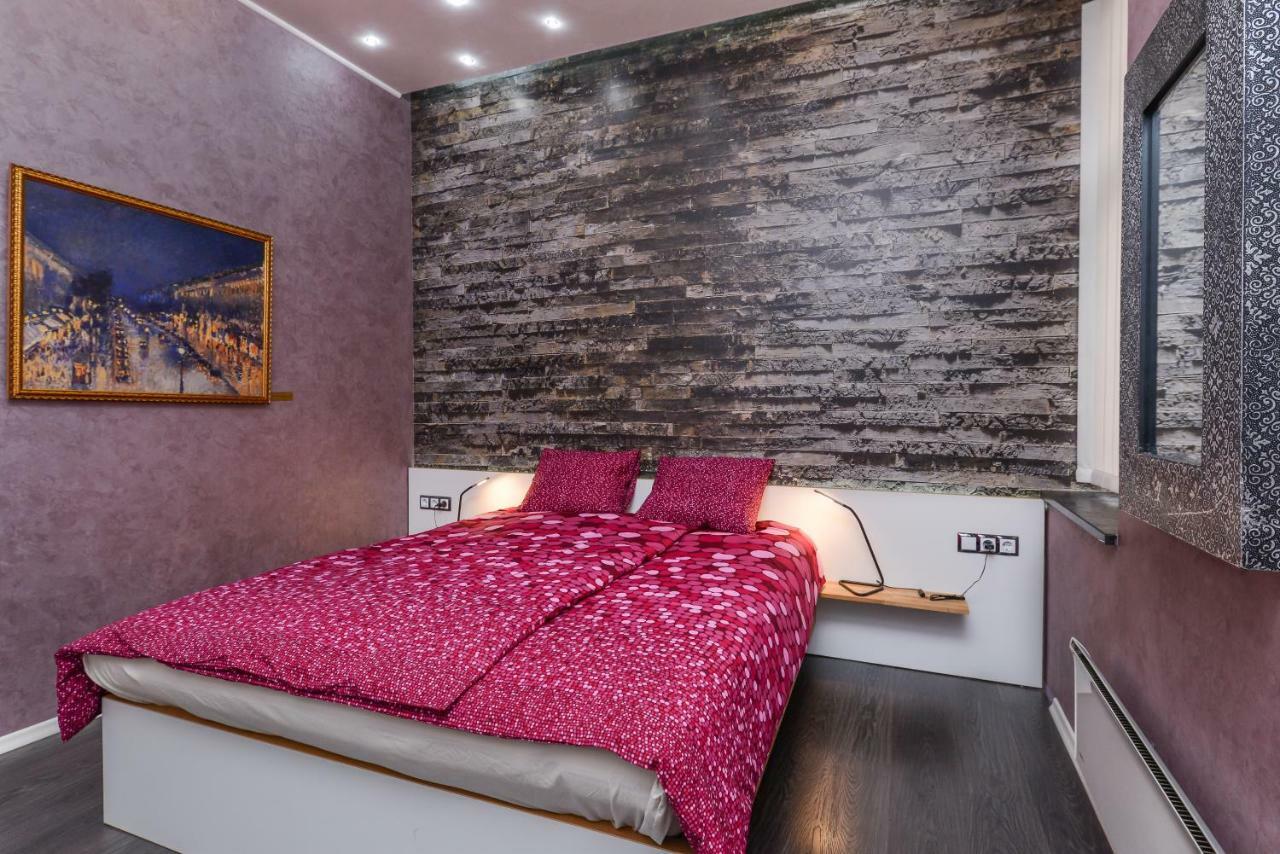 Champs-Elysees Sofia 2-Bdr, 2-Bthr Tsar Simeon Suite By Flat Mаnager Luaran gambar