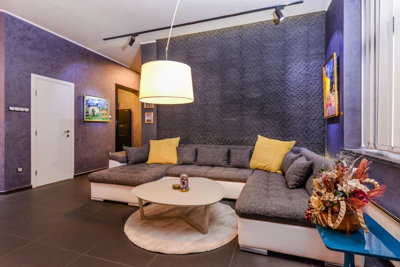 Champs-Elysees Sofia 2-Bdr, 2-Bthr Tsar Simeon Suite By Flat Mаnager Luaran gambar