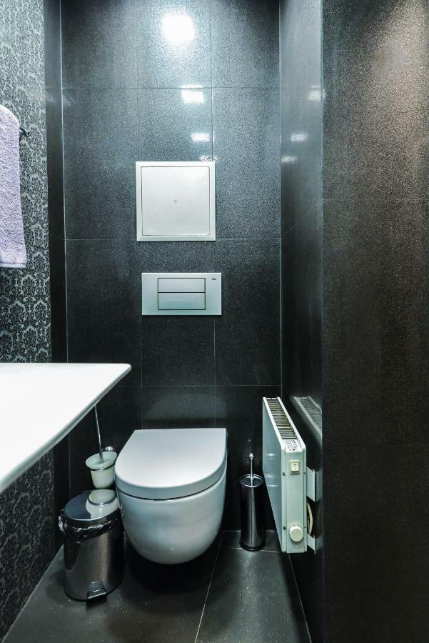 Champs-Elysees Sofia 2-Bdr, 2-Bthr Tsar Simeon Suite By Flat Mаnager Luaran gambar